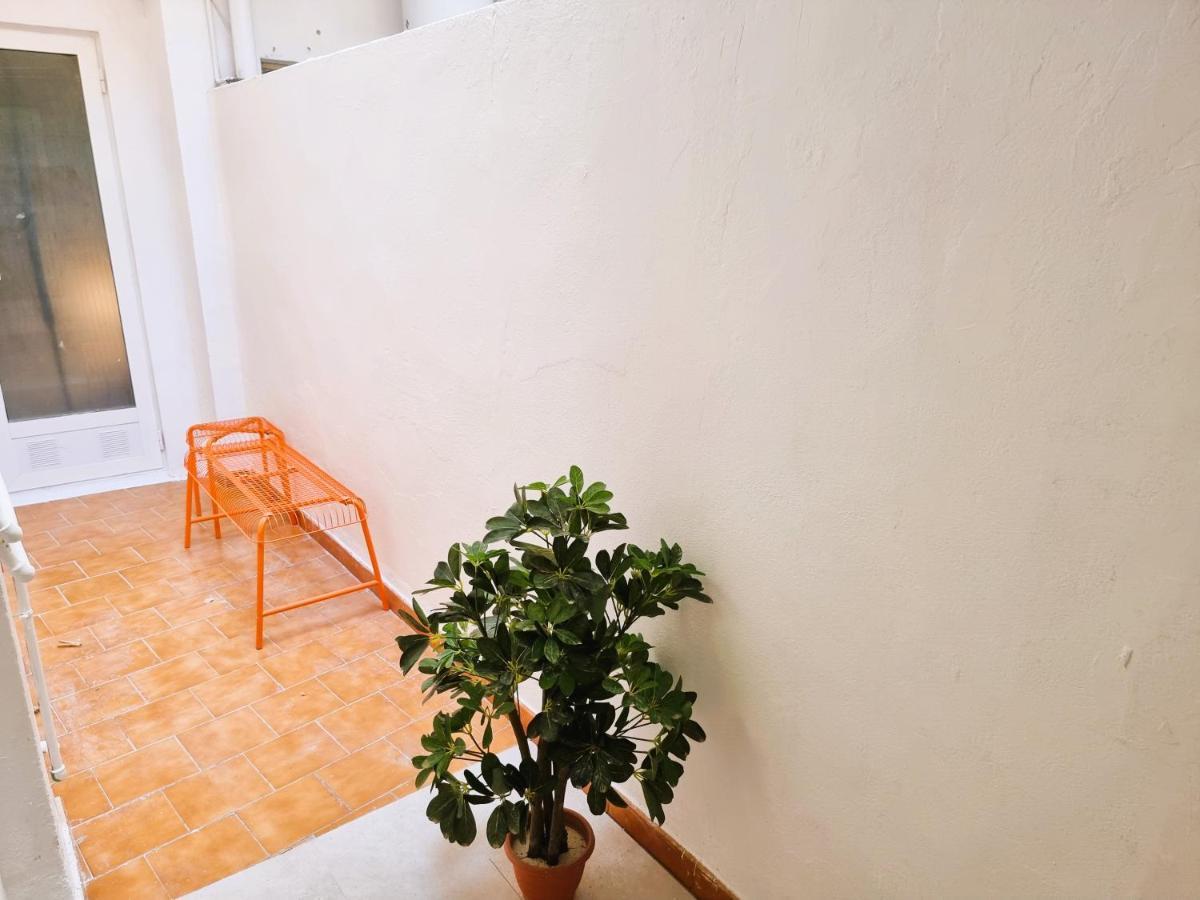Claudia Tourist Apartment Alicante Zewnętrze zdjęcie