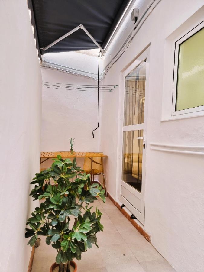 Claudia Tourist Apartment Alicante Zewnętrze zdjęcie
